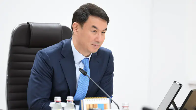 100 дней Дархана Сатыбалды: как новые подходы акима Алматы меняют город и его восприятие в соцсетях Астане