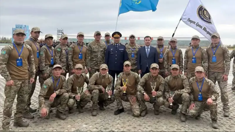 Казахстанские полицейские укрепляют международные связи через спорт, завоевав серебро на турнире в Урумчи Астане