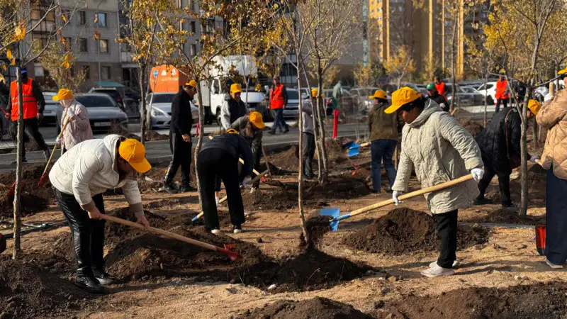 Астана присоединилась к Всемирному дню чистоты: стартовал масштабный субботник в рамках акции 'Таза Қазақстан' Астане