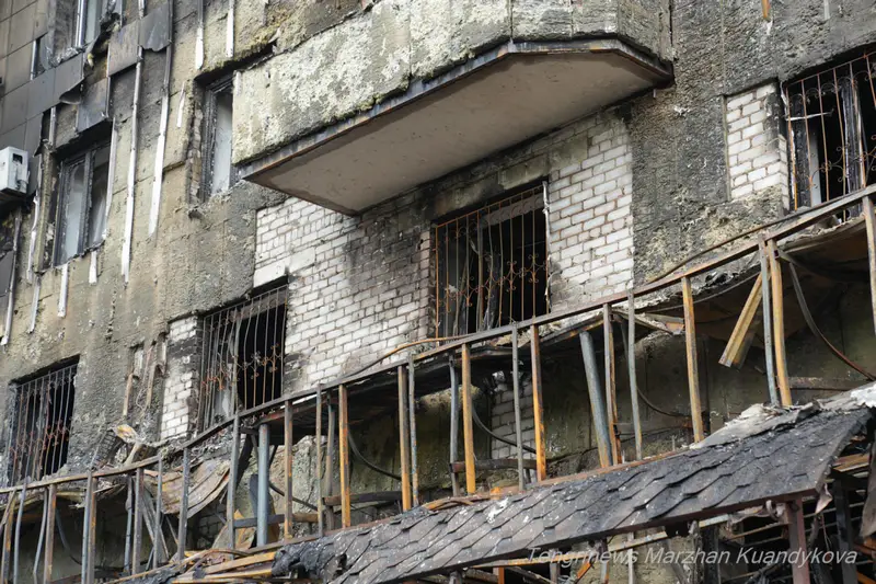 Выбитые окна