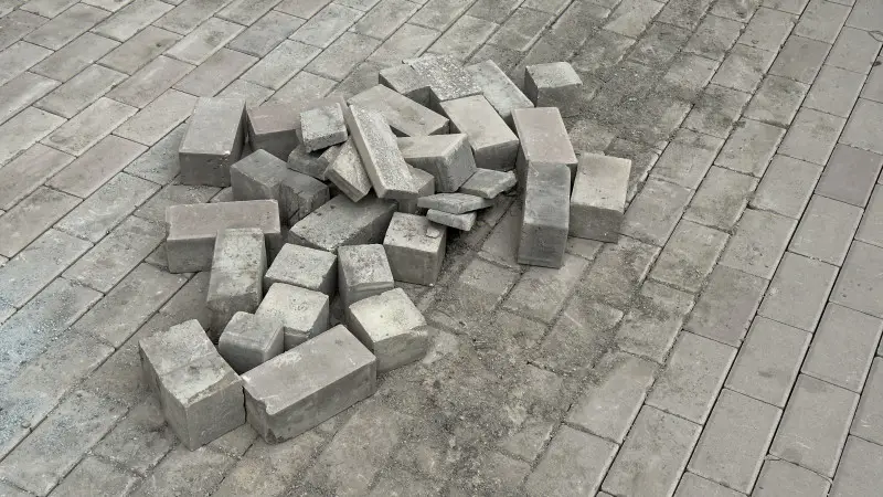 Токаев: Акимы Алматы теряют время, пока горожане уезжают Астане