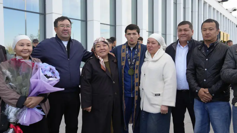 Победа Санжара Ташкенбая на чемпионате мира: радость родителей и гордость нации Астане