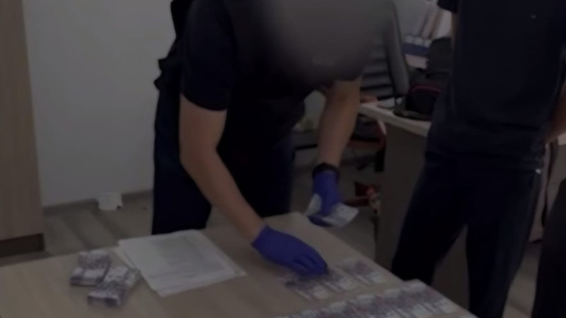 В понедельник, 22 сентября, читатели Tengrinews и Tengrinews.kz активно обсуждали несколько ключевых тем. В центре внимания оказались новости о скандале с пенсионными накоплениями, который вызвал широкий резонанс в обществе. Также в обсуждениях фигурирова Астане
