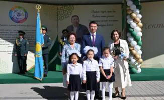 Аким Алматы: Новый учебный год — новые горизонты знаний!