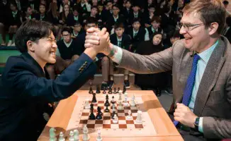 Аульские ребята встретились с миллиардером: шахматный баттл с Тимуром Турловым