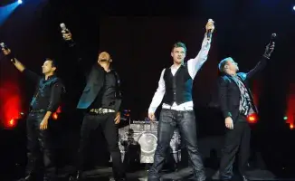 Астана заработала значительную сумму на концерте легендарной группы Backstreet Boys, который состоялся 21 сентября на стадионе 'Астана Арена'. По предварительным данным, выручка от продажи билетов составила несколько миллионов тенге. Концерт собрал тысячи