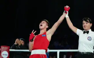 Торехан Сабырхан: Казахстанский боксер пробил свой путь к вершинам чемпионата мира, одолев алжирского соперника в первом раунде на ринге Ливерпуля