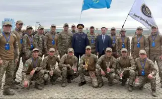 Казахстанские полицейские укрепляют международные связи через спорт, завоевав серебро на турнире в Урумчи