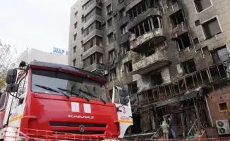 Масштабный пожар в центре Астаны: огонь охватил кафе на первом этаже восьмиэтажного жилого дома