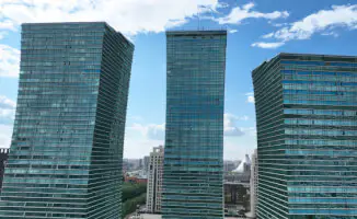 Социальные изменения в Астане: жилой комплекс 'Северное сияние' как символ новых горизонтов и вызовов для горожан