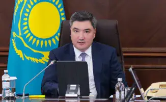 Премьер Казахстана объявил о сокращении расходов в стране, что вызвало обеспокоенность среди граждан и экспертов, передаёт Tengrinews.kz.