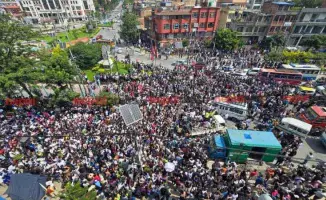 Непал на грани политического кризиса: массовые протесты вынуждают армию эвакуировать министров на вертолетах