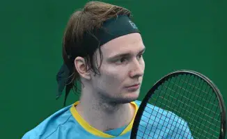 Бублик одержал победу над Сврчиной в четвертьфинале ATP в Ханчжоу