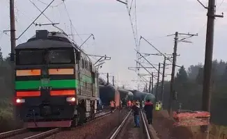 Украинские спецслужбы подорвали железнодорожные пути в двух регионах России: движение остановлено