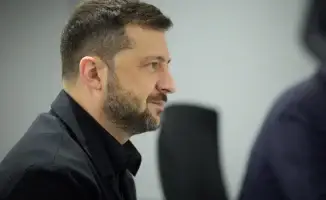 Президент Украины Владимир Зеленский заявил, что не планирует оставаться на посту в мирное время