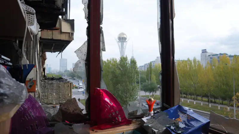 Пламя, как неумолимый художник, выжгло окна: астанчане вспоминают ночь, когда огонь поглотил их дом Астане