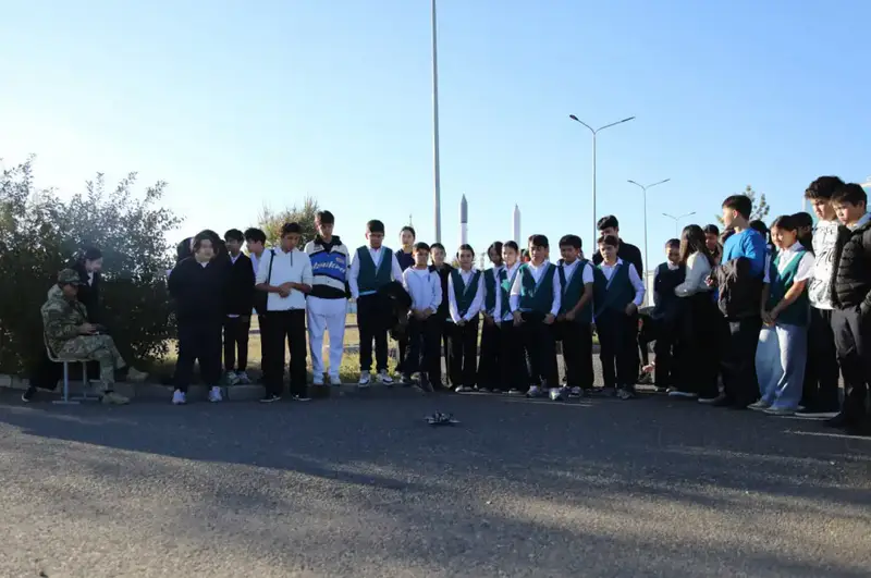 Когда служба – наука: школьники посетили технологический парк Национального университета обороны (5)