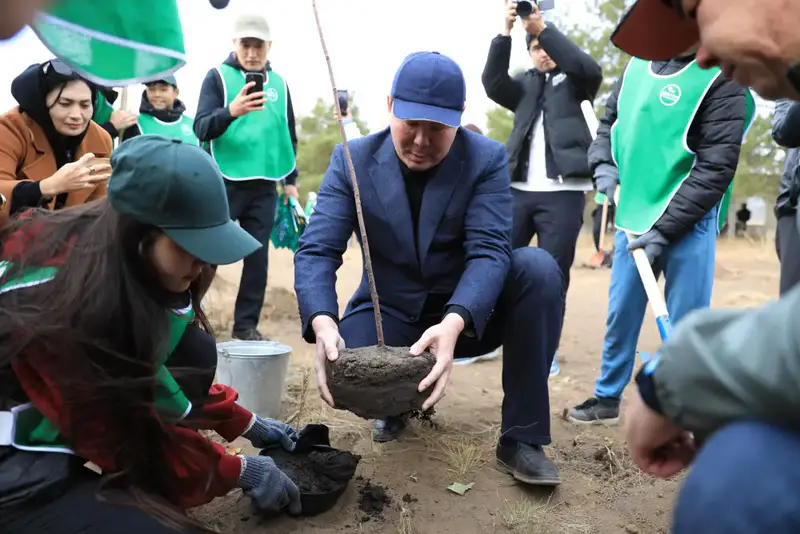 Ақтөбе облысында «Мектеп орманшылығы» жобасы аясында 1350 түп ағаш отырғызылды (7)