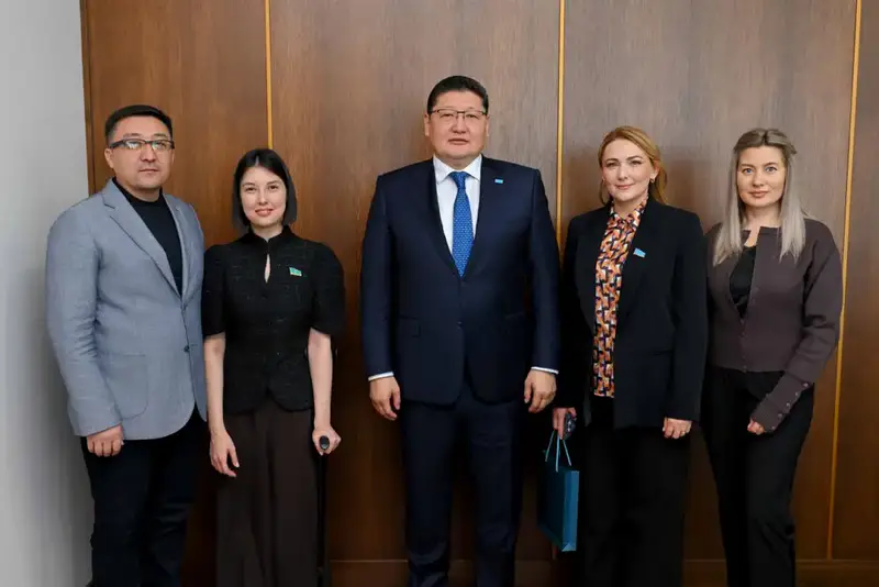 Аким области Абай встретился с депутатами Мажилиса Парламента (9)