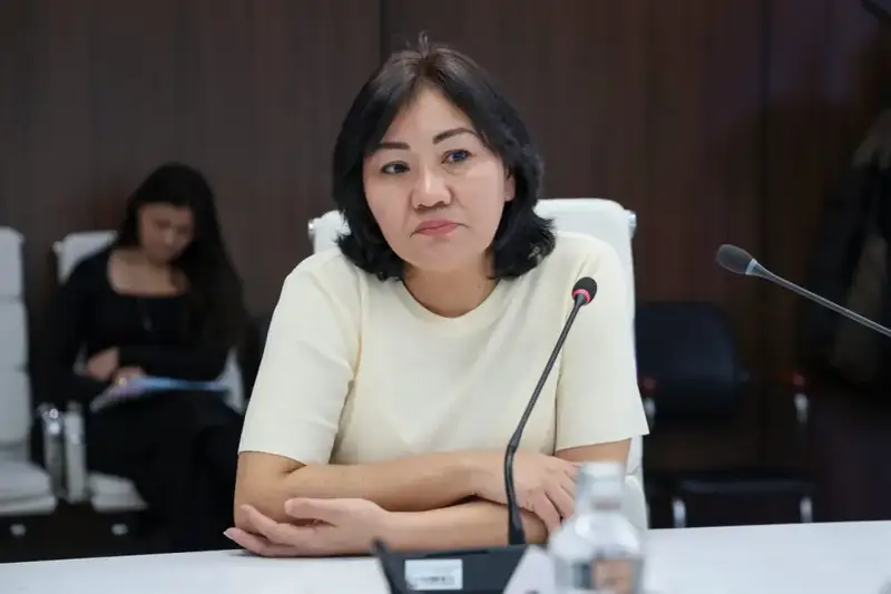 Приём граждан министром Ерсайыном Нагаспаевым вопросы цифровизации строительной отрасли контроль качества дорожных работ Астане