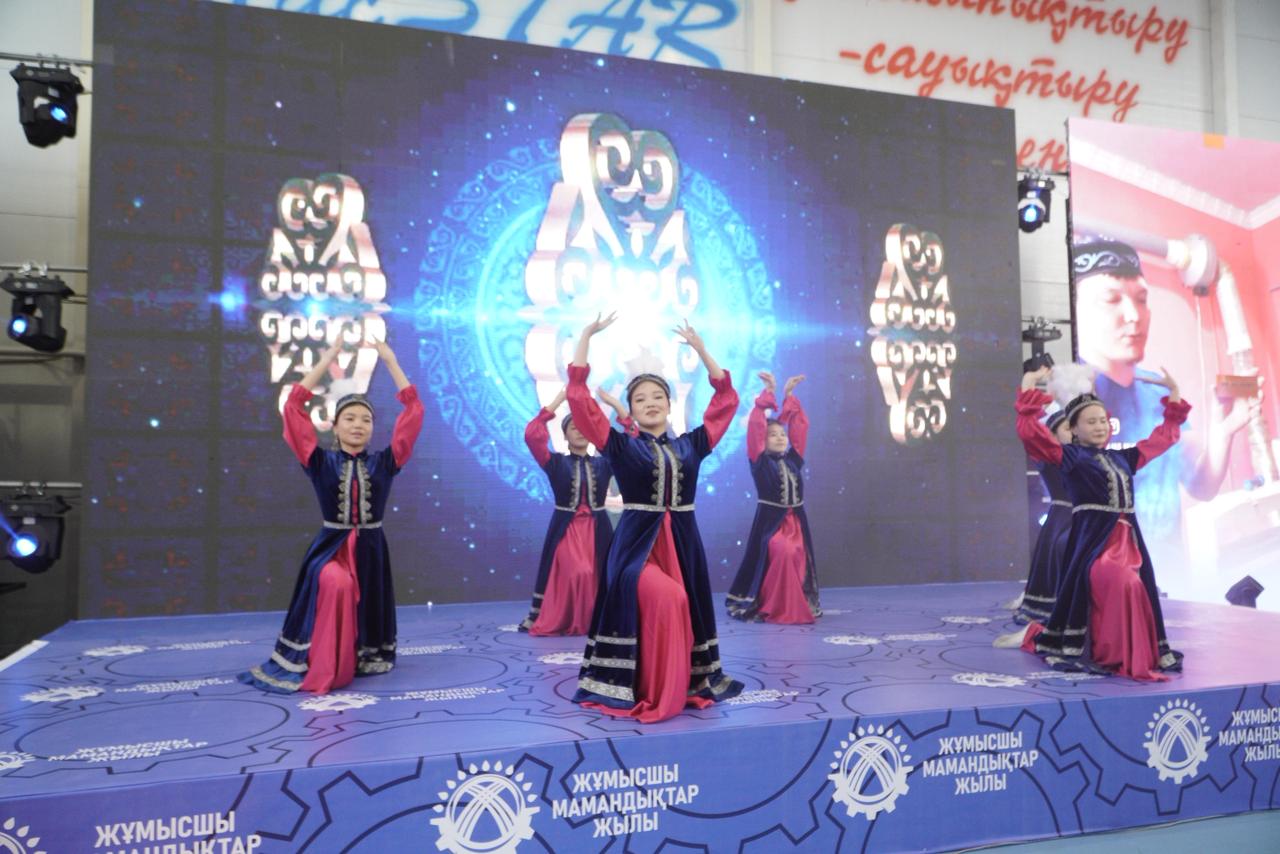 Молодежный форум-фестиваль в Кандыагаше собрал будущих специалистов рабочих профессий (2)