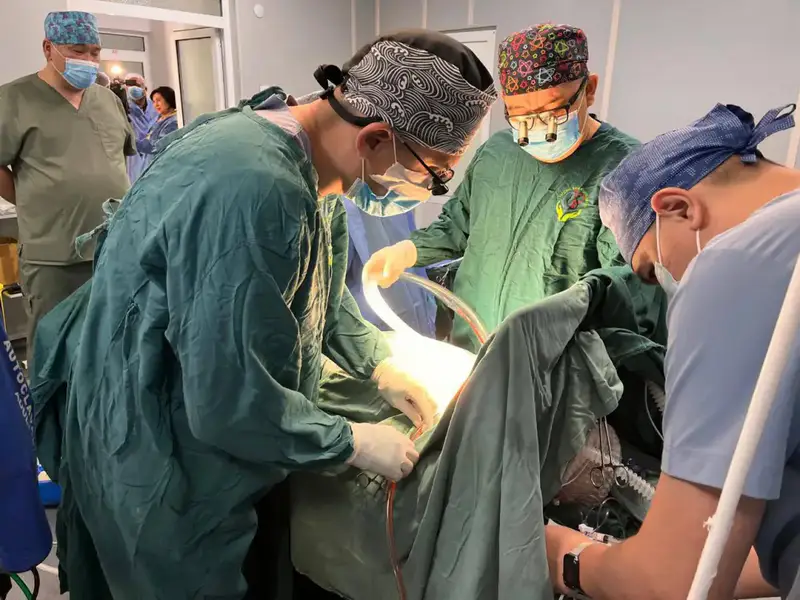 ИНТЕГРАЦИЯ ВО ИМЯ ЖИЗНИ: ВРАЧИ НИИКВБ ПРОВЕЛИ РЯД УСПЕШНЫХ ОПЕРАЦИЙ (4)