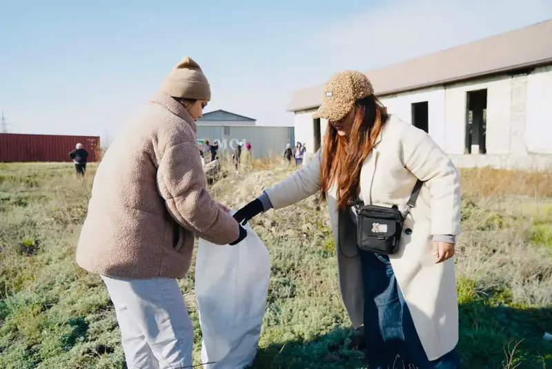 В области Абай высажено 5 тысяч саженцев деревьев (8)