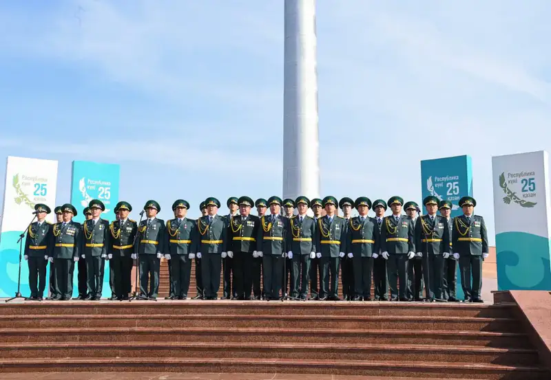 В Кызылорде прошла церемония поднятия Государственного Флага ко Дню Республики (3)