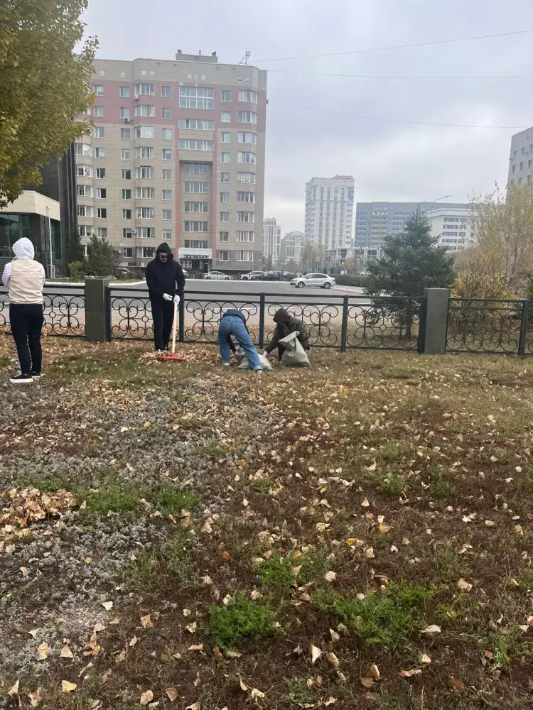 Сотрудники МСХ приняли участие в республиканском субботнике (4)