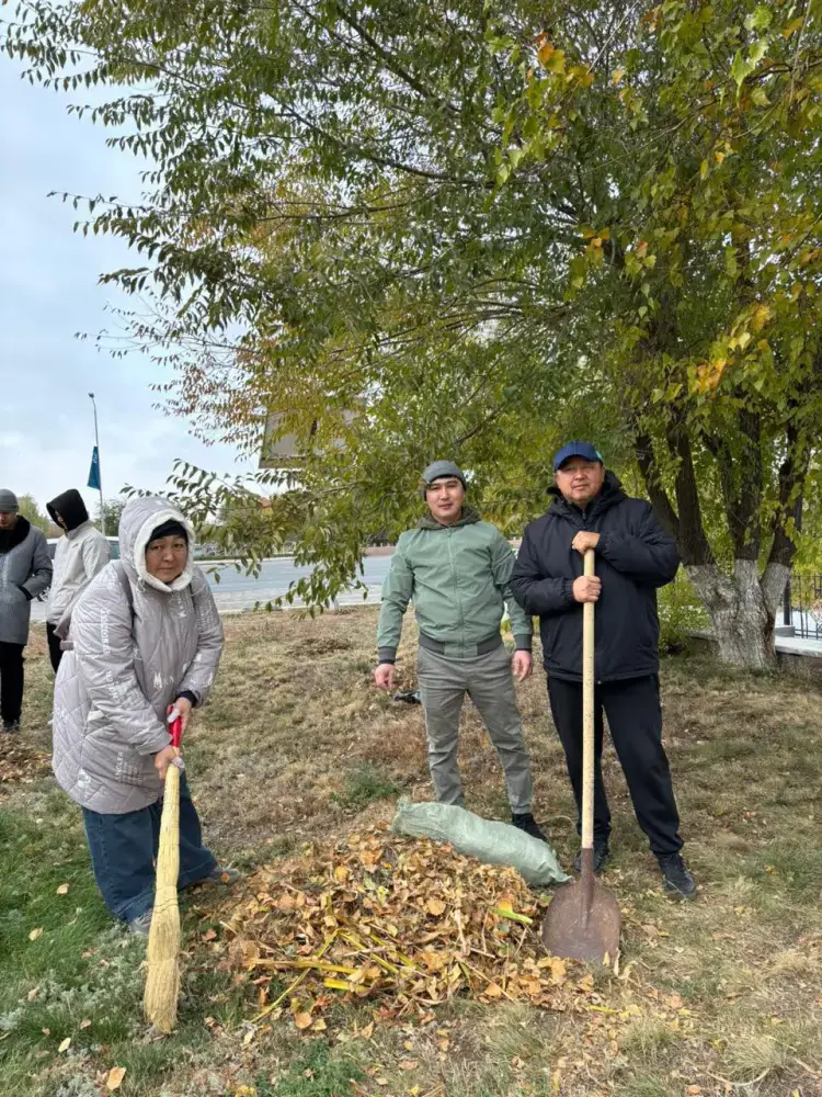 В Астане около 1000 спортсменов приняли участие в общегородском субботнике (3)