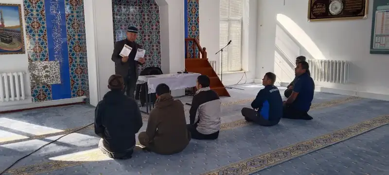 Обсуждение мер против экстремизма в мечети "Байтерек": шаг к укреплению общественной безопасности Астане