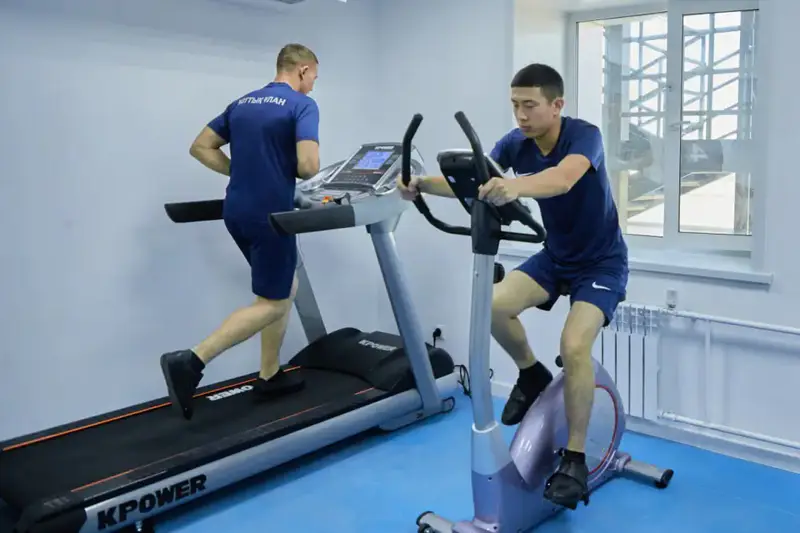 В преддверии Дня Республики в Кокшетау открылась новая казарма (6)