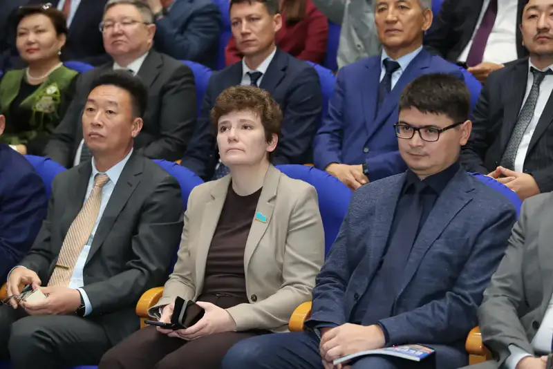 Форум стратегических партнеров: AI-Sana формирует интеллектуальное будущее Казахстана (7)