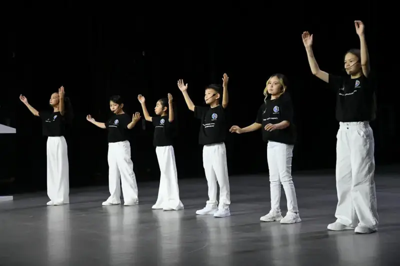 В Астане чествовали опекунов, подаривших детям возможность воспитываться в семье (2)