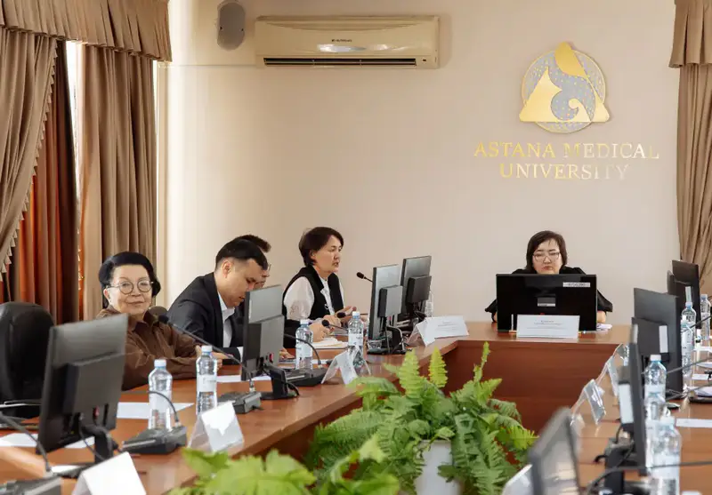 Комитет по обеспечению качества в сфере науки и высшего образования МНВО РК совместно с Министерством здравоохранения РК на базе Медицинского университета «Астана» провел круглый стол «Развитие медицинских журналов в Республике Казахстан: современные вызовы и перспективы». (7)