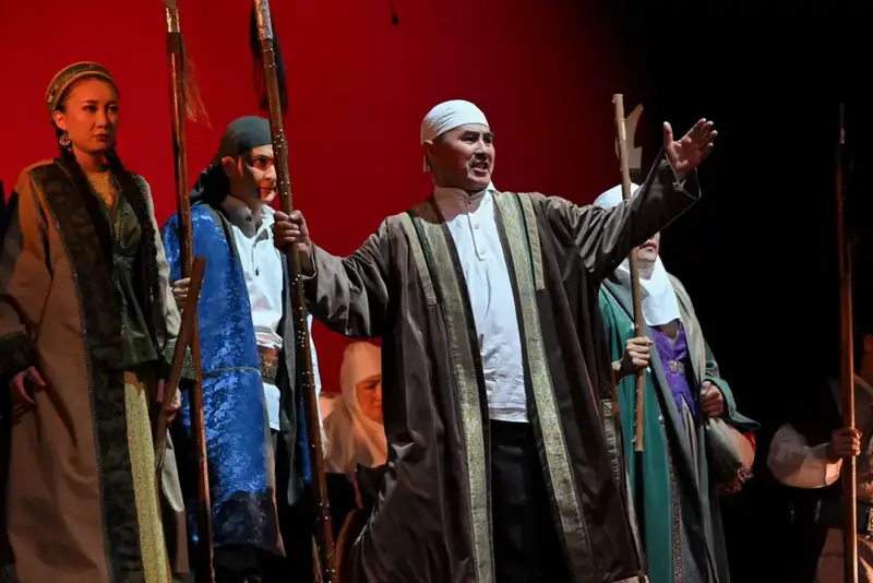В Кызылорде расцвела любовь: спектакль «Абай айтқан «Еңлік-Кебек» завоевал сердца зрителей Астане