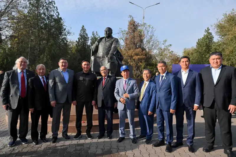 В Шымкенте был показан спектакль «Абай айтқан «Еңлік-Кебек» (5)