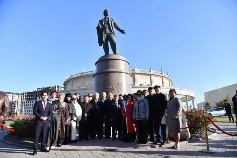 В Атырау проходят масштабные культурные мероприятия, посвящённые 90-летию Жумекена Нажимеденова (2)