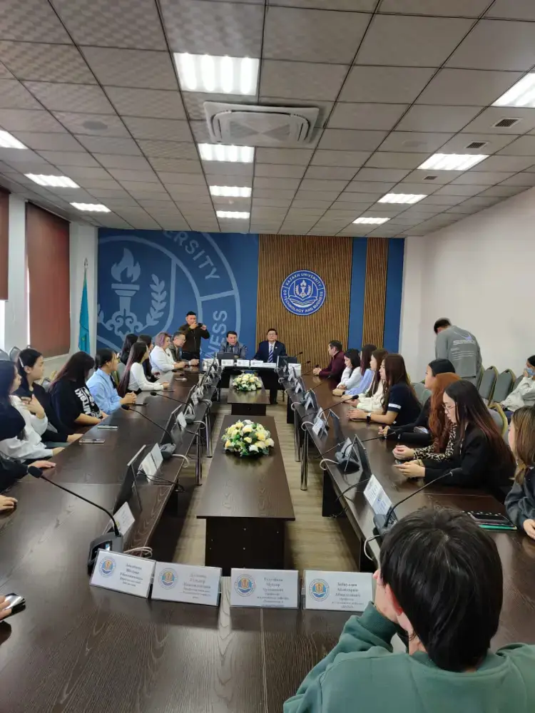 Круглый стол в КазУТБ: обсуждение исторических основ независимости Казахстана Астане