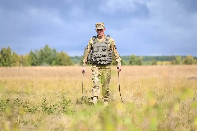 Связь, как невидимая нить, объединяет Вооруженные силы в День военного связиста Астане