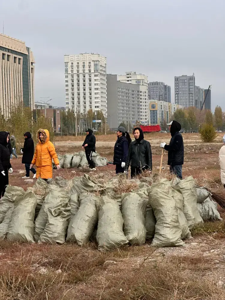 Столичные студенты приняли участие в акции «Таза Қазақстан» в Астане (2)