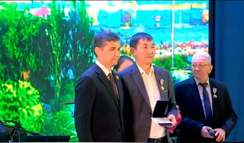 Шымкентский нефтеперерабатывающий завод отмечает 40-летний юбилей (5)