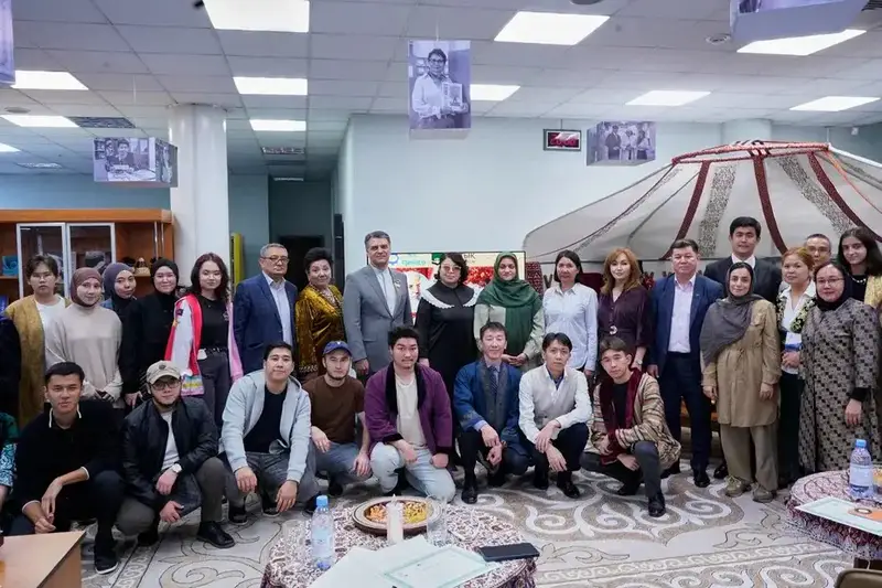 Литературно-музыкальный вечер, посвящённый Рудаки и Фирдоуси, состоялся в Национальной библиотеке РК (4)