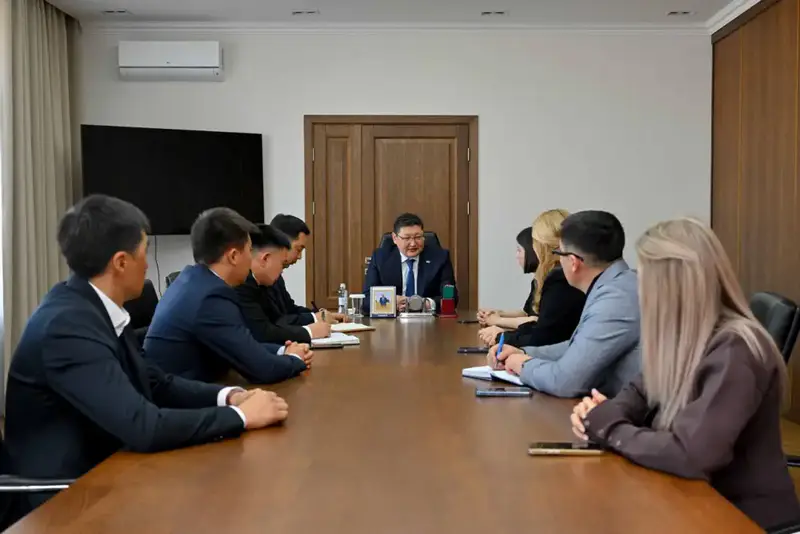 Аким области Абай встретился с депутатами Мажилиса Парламента (5)