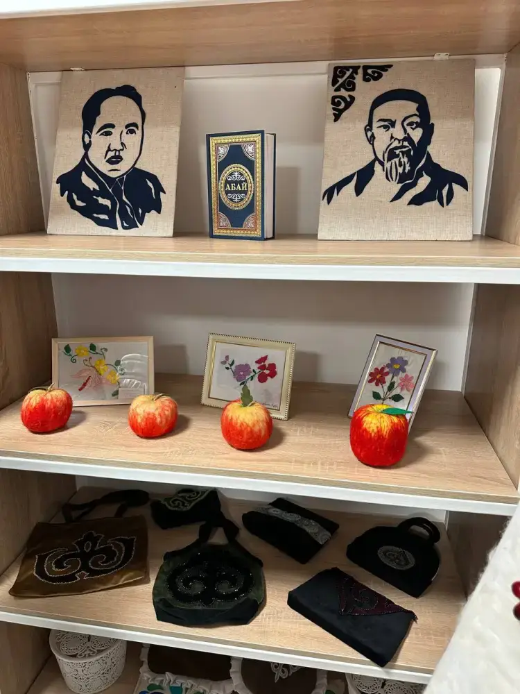 В ШКОЛЕ ГОРОДА СЕМЕЙ ОТКРЫЛСЯ КРУЖОК «КИІЗ БАСУ» (8)