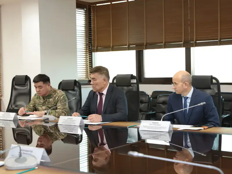 В МЧС обсуждены вопросы подготовки к зимнему и паводковому периодам (2)