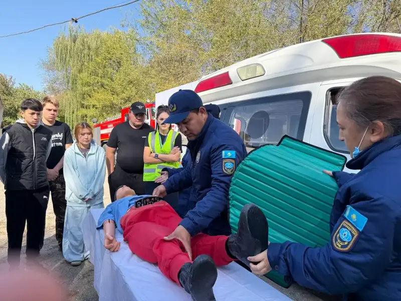 МЧС провело региональные форумы волонтёров в сфере предупреждения и ликвидации чрезвычайных ситуаций (9)