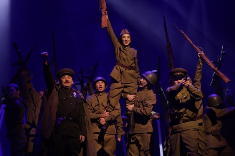 Актюбинский театр драмы: гастроли, которые удивляют Астану!