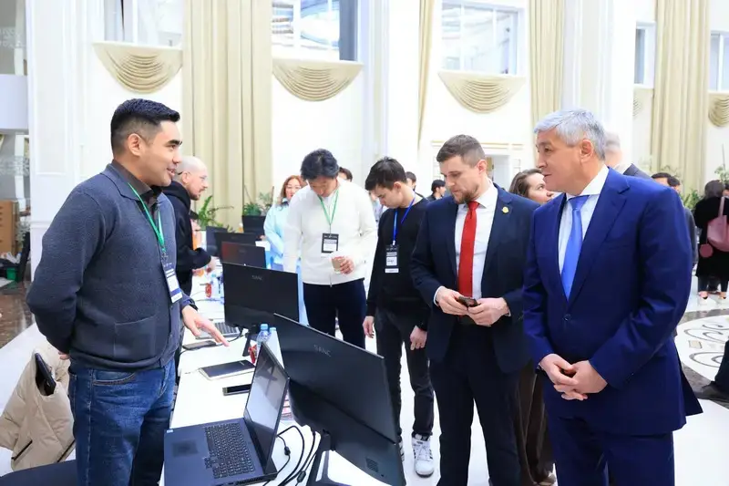 Искусственный интеллект на дорогах и ремонте: как молодые карагандинские разработчики меняют городскую среду (3)