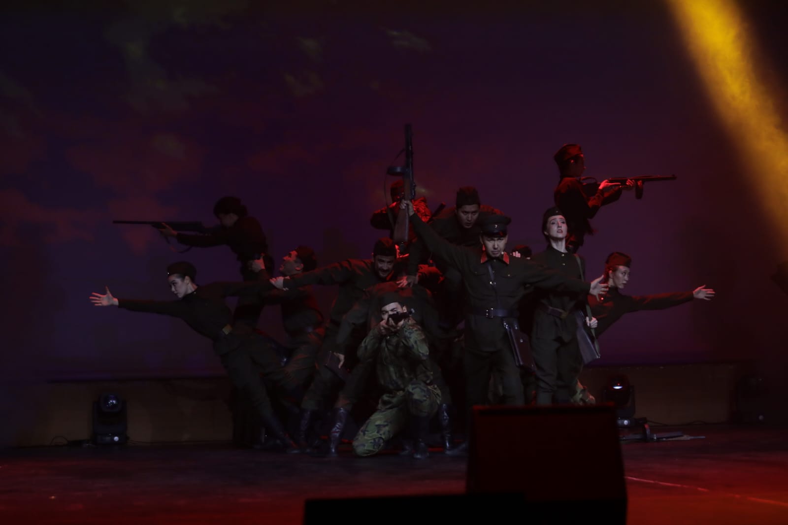 Путь Розы Баглановой: В Астане состоялся показ одноименного мюзикла (3)